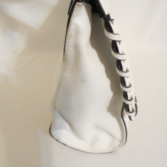 Guess White Andie Flap Handbag - Picture 6 of 10